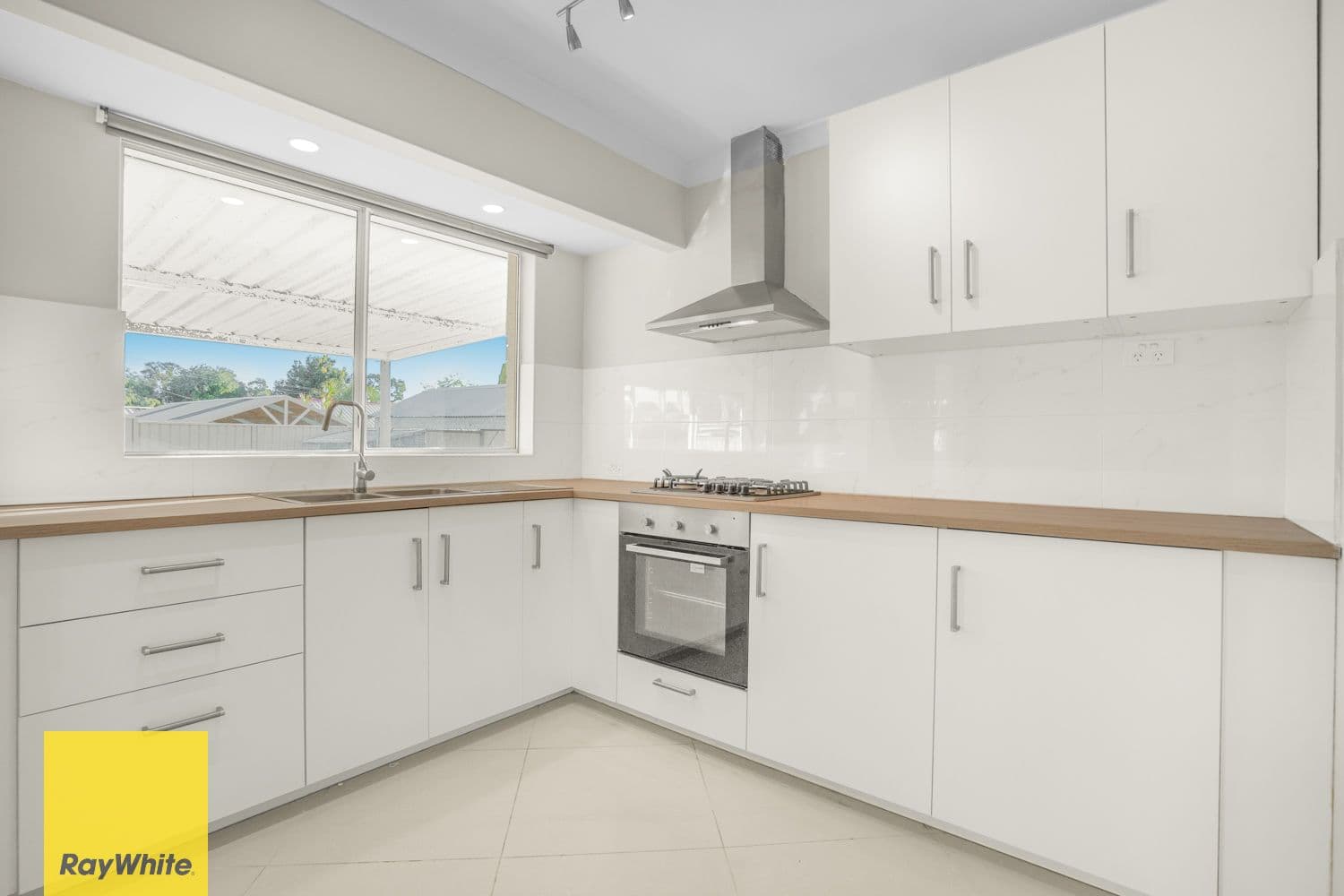 10 Combellack Way, High Wycombe WA 6057, High Wycombe - Thumbnail 4