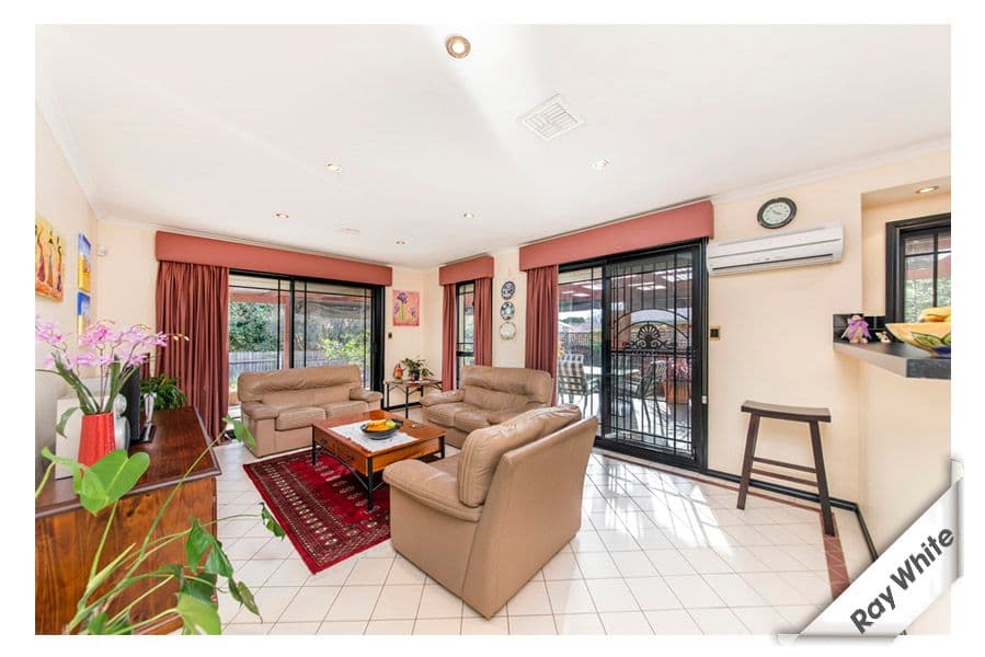 49 Sid Barnes Crescent, GORDON ACT 2906, Gordon - Thumbnail 4