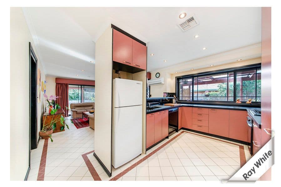 49 Sid Barnes Crescent, GORDON ACT 2906, Gordon - Thumbnail 5