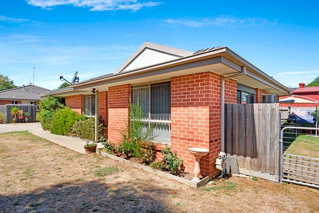 50 Victory Avenue, Alfredton VIC 3350, Alfredton - Thumbnail 2
