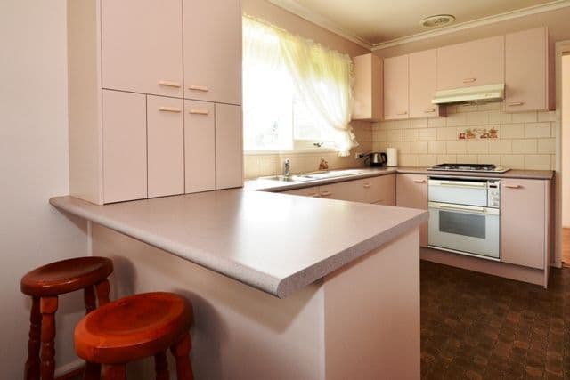 129 Nepean Street, GREENSBOROUGH VIC 3088, Greensborough - Thumbnail 2
