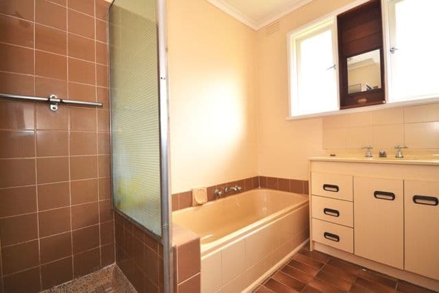 129 Nepean Street, GREENSBOROUGH VIC 3088, Greensborough - Thumbnail 8
