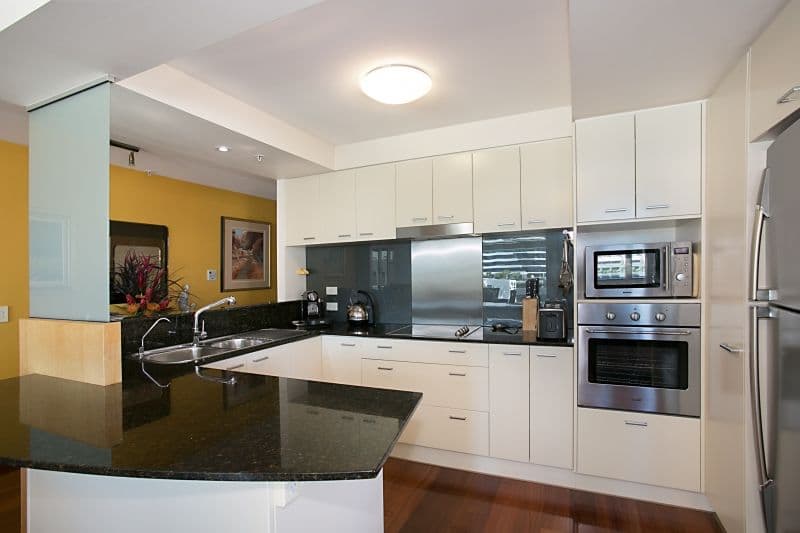 506 'Broadbeach On The Park' 2685 Gold Coast Highway, BROADBEACH QLD 4218, Broadbeach - Thumbnail 4