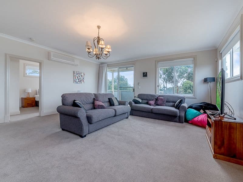 16 Anthony Court, Cowes VIC 3922, Cowes - Thumbnail 2