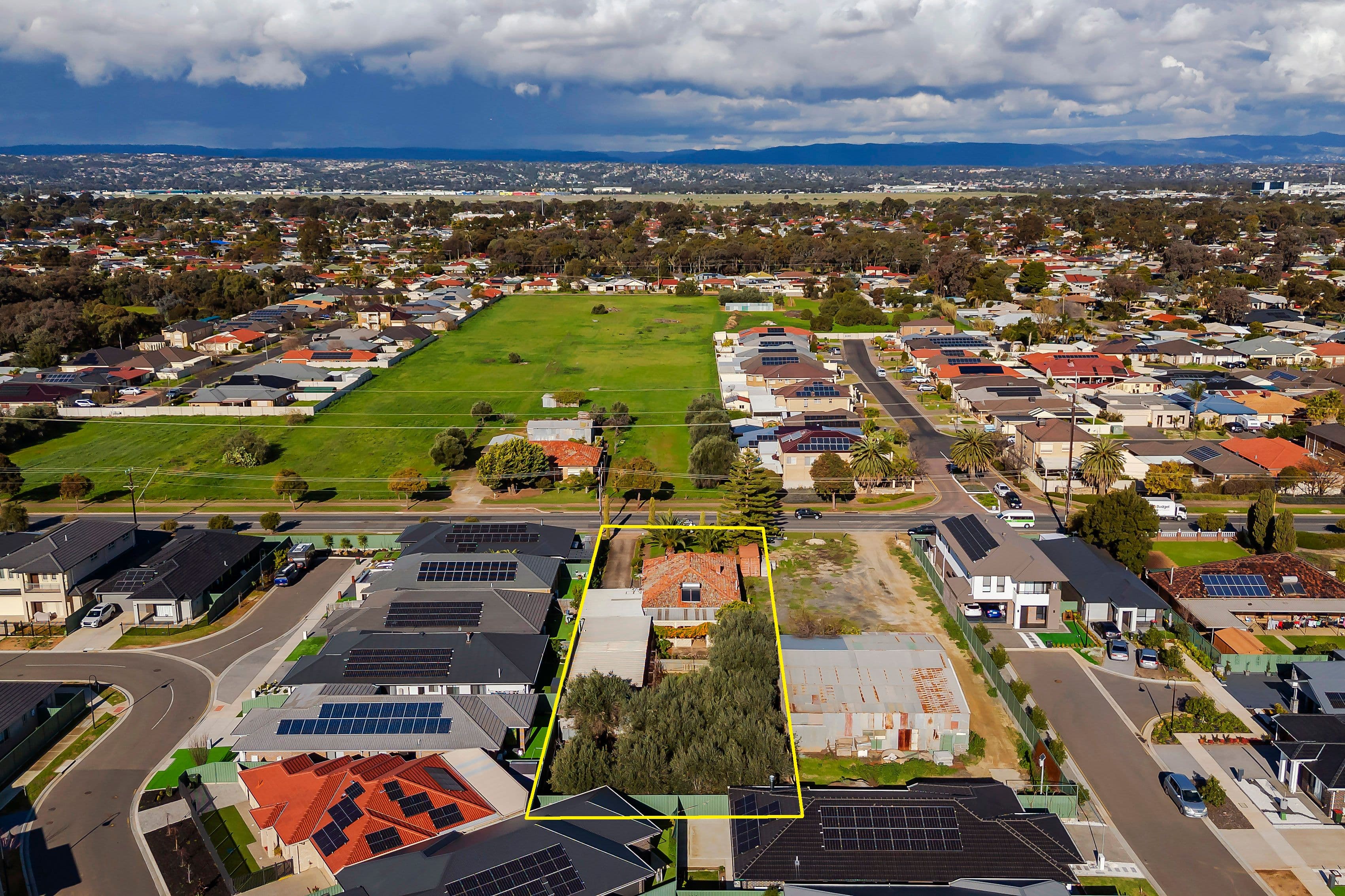 307 Martins Road, Parafield Gardens SA 5107, Parafield Gardens - Thumbnail 2