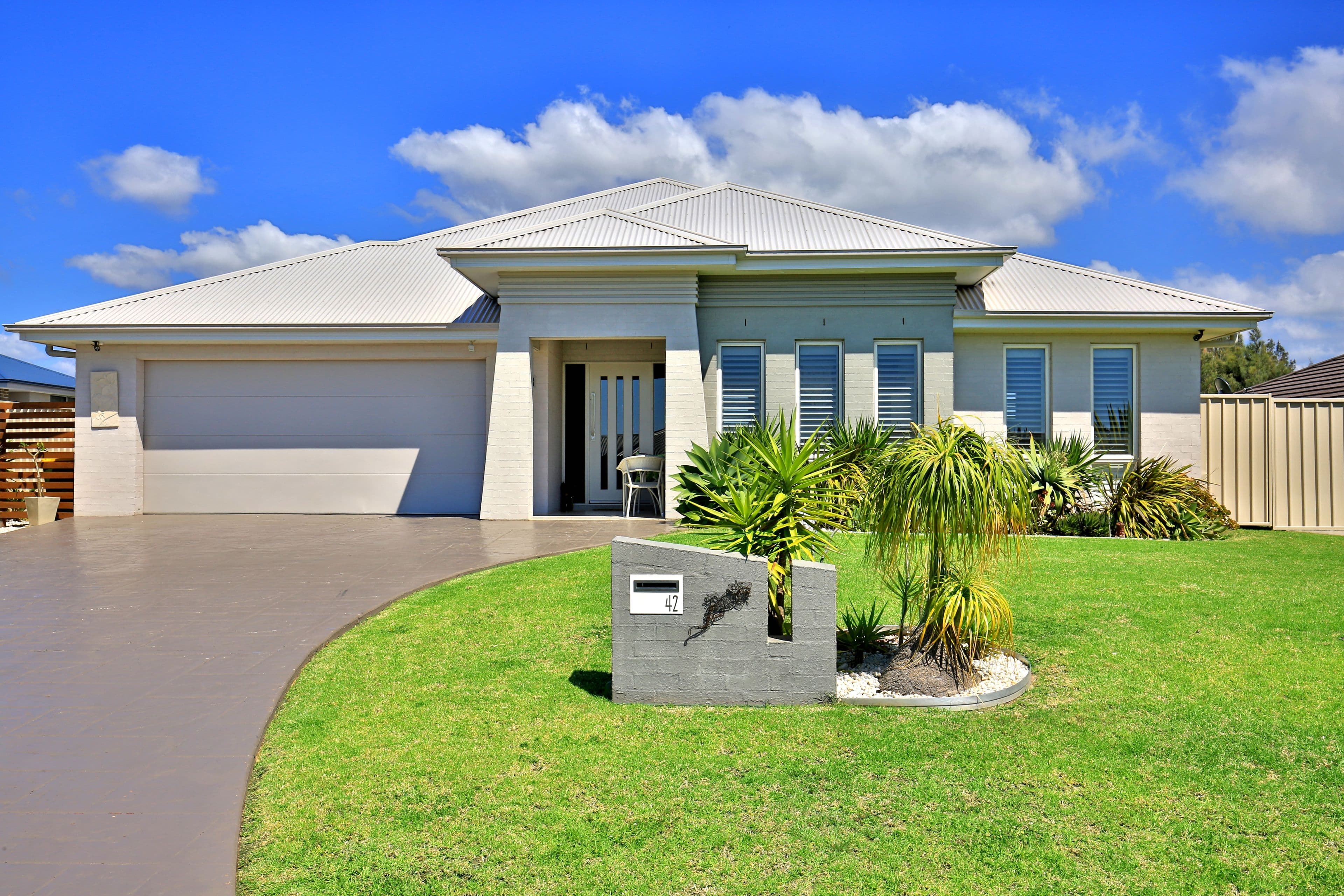 42 Blue Bell Way, Worrigee - Image 1