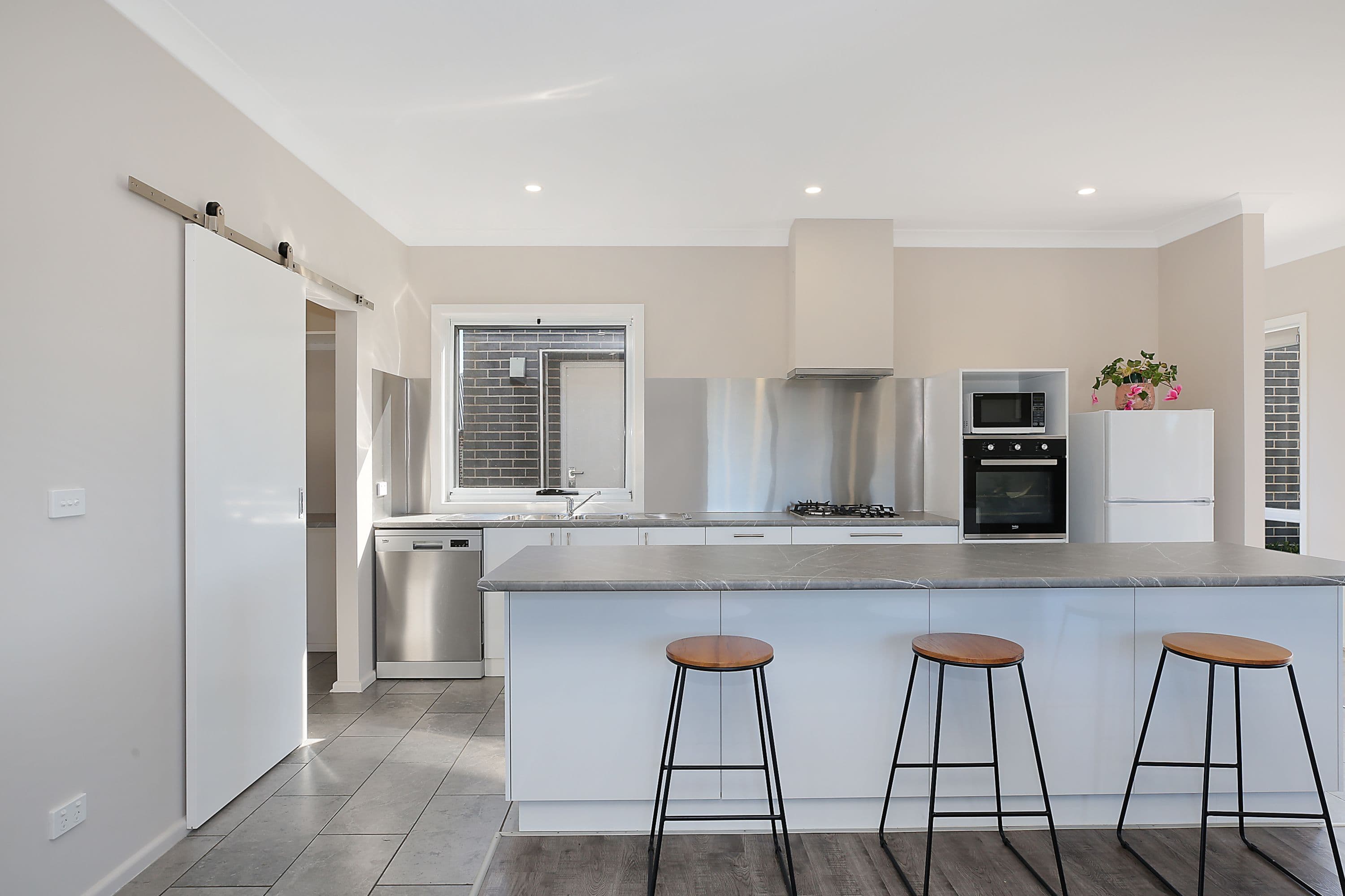 152 Bowen Street, Camperdown VIC 3260, Camperdown - Thumbnail 7