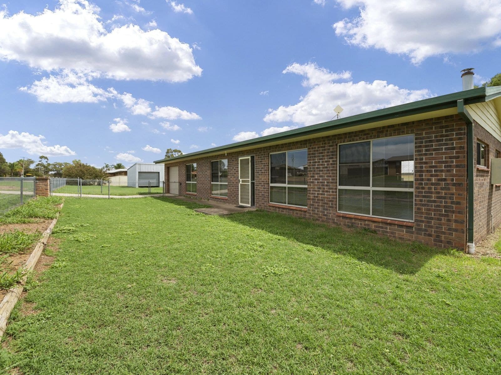 1 Howard Street, Rosenthal Heights - Thumbnail 4