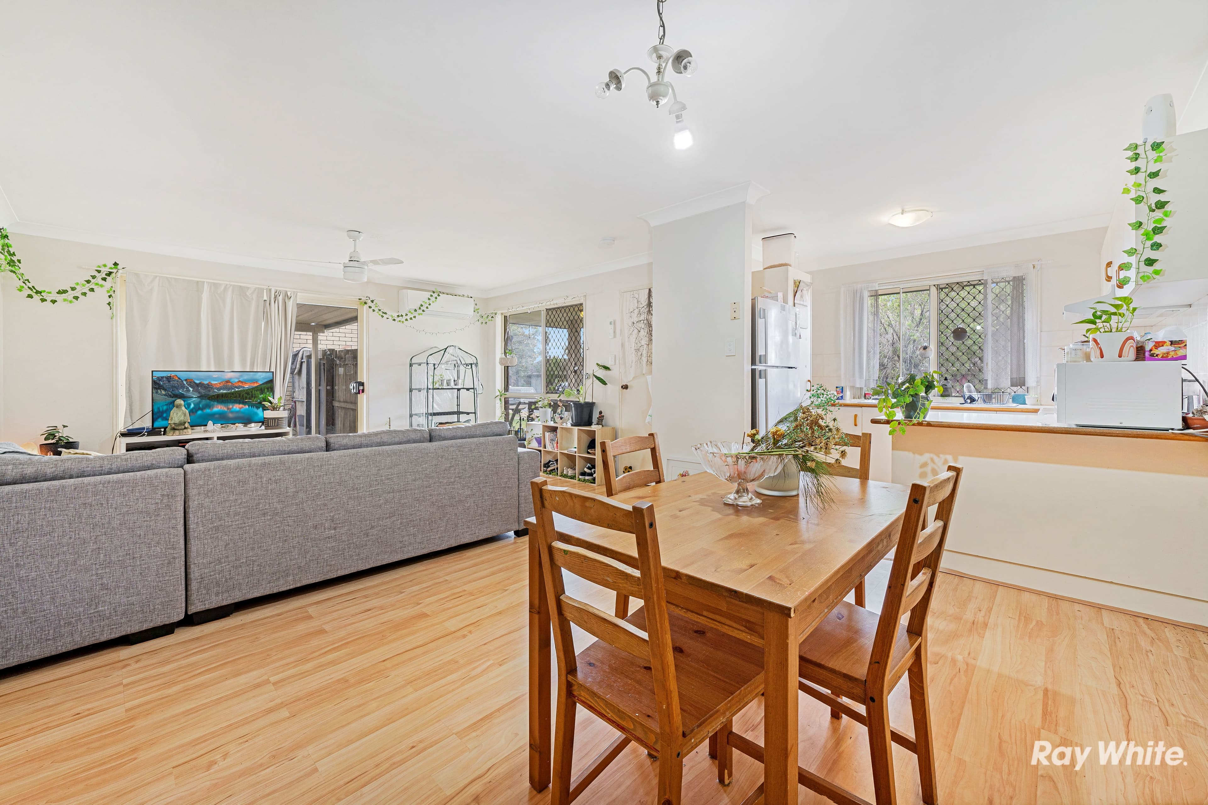 21 Dowling Crescent, Eagleby QLD 4207, Eagleby - Thumbnail 5