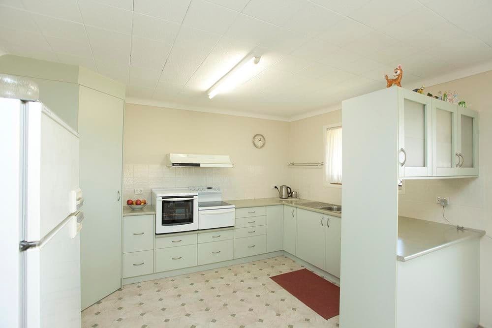 15 Salandra Street, MANSFIELD QLD 4122, Mansfield - Thumbnail 2