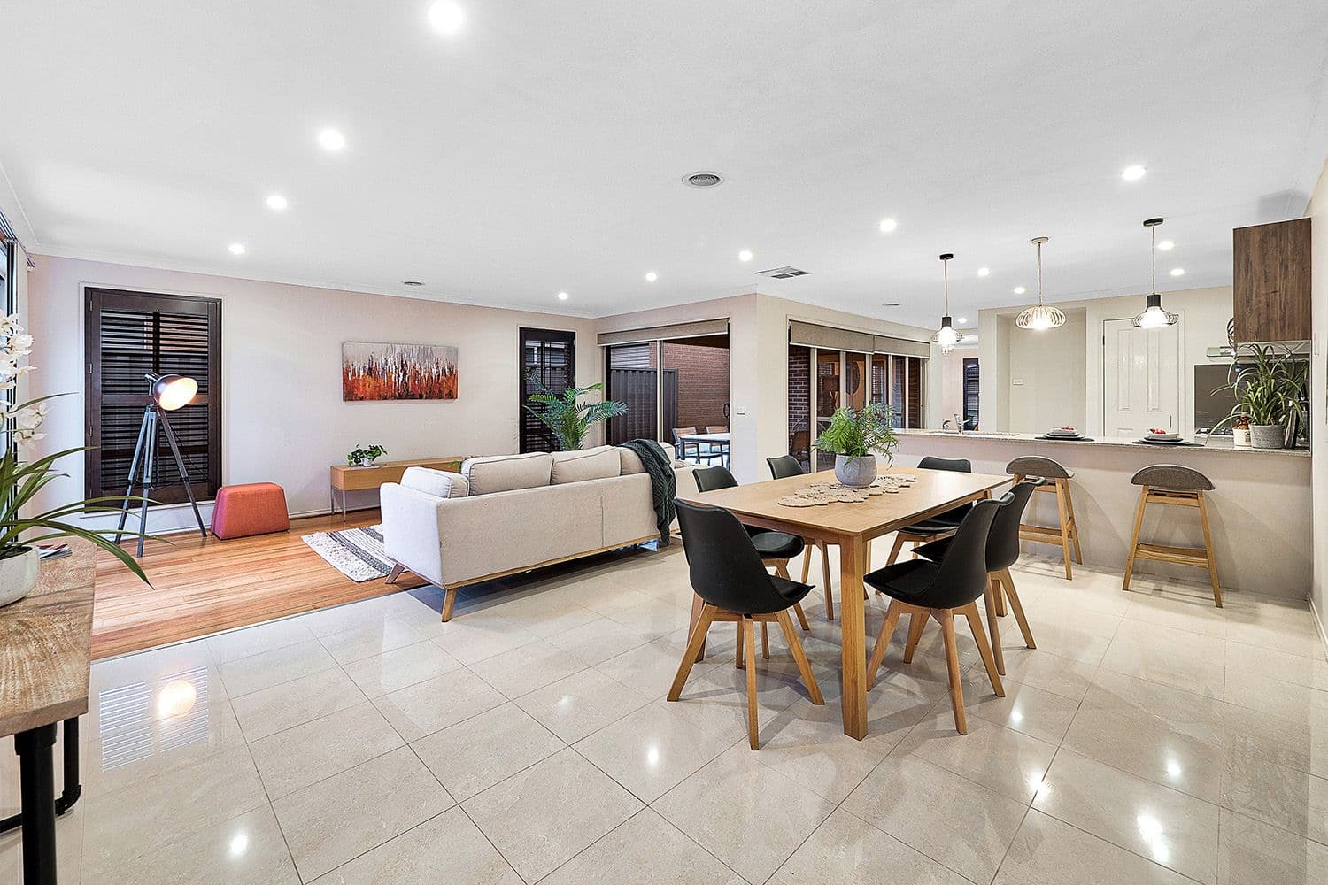 40 Thurvaston Crescent, Cranbourne East VIC 3977, Cranbourne East - Thumbnail 3
