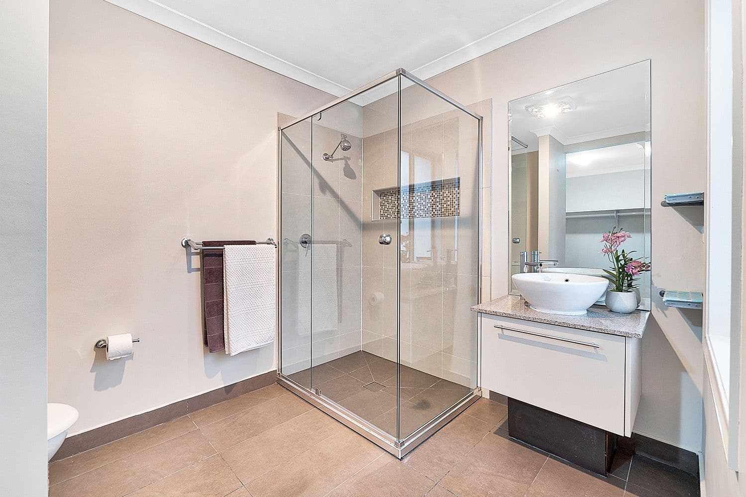 40 Thurvaston Crescent, Cranbourne East VIC 3977, Cranbourne East - Thumbnail 8