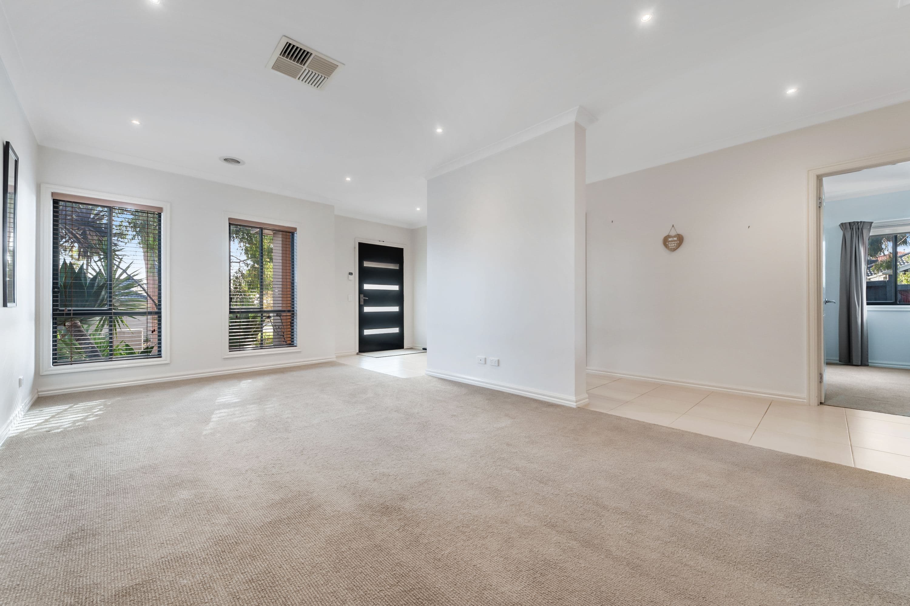 24 Buvelot Crescent, Caroline Springs VIC 3023, Caroline Springs - Thumbnail 4