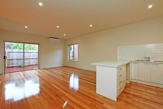 73 Darebin Boulevard, RESERVOIR VIC 3073, Reservoir - Thumbnail 2