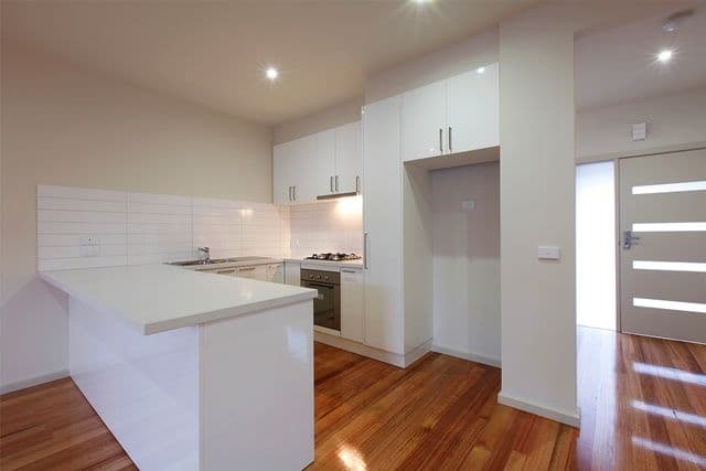 73 Darebin Boulevard, RESERVOIR VIC 3073, Reservoir - Thumbnail 3