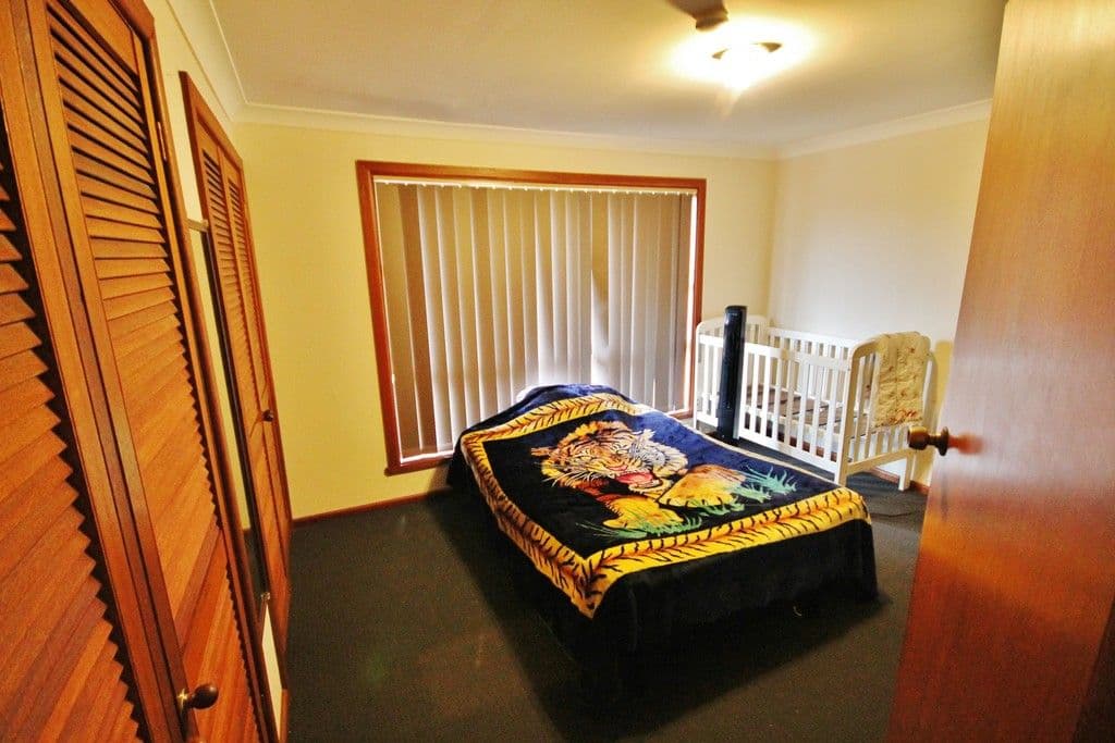 20 Crichton Crescent, Young - Thumbnail 7