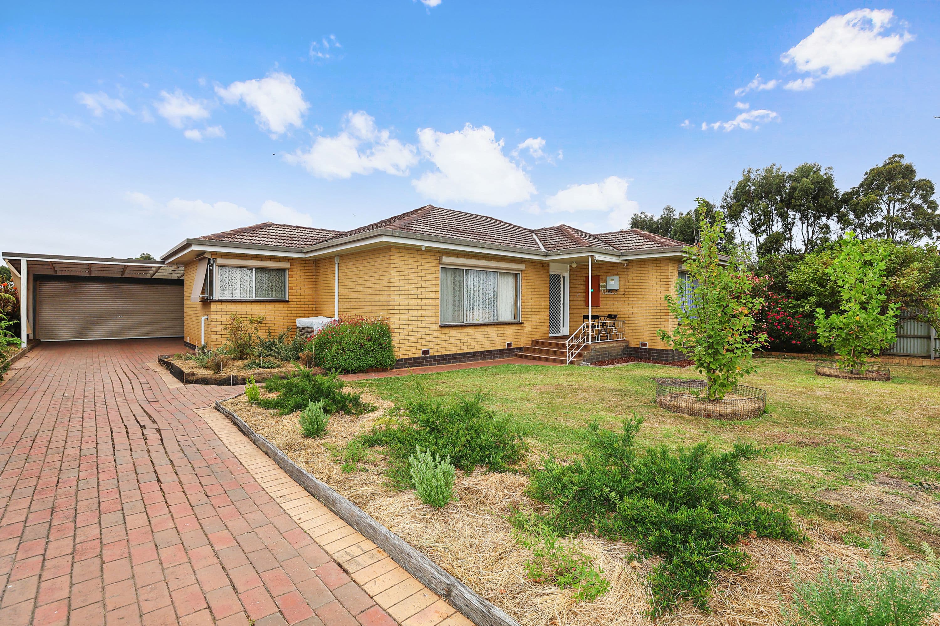 36 Walker Street, Cobden VIC 3266, Cobden - Thumbnail 2