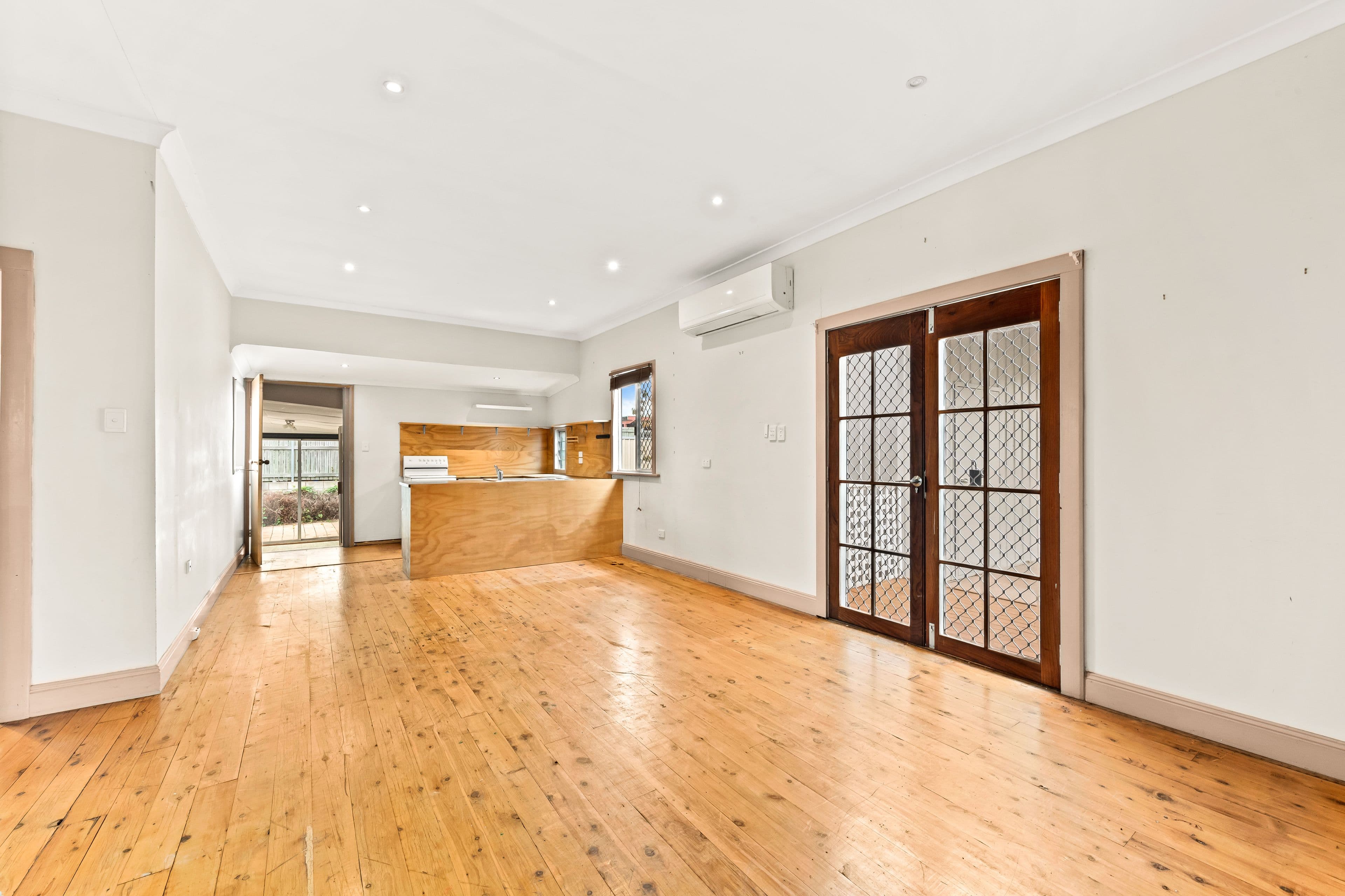 68 Gordon Avenue, Newtown QLD 4350, Newtown - Thumbnail 2