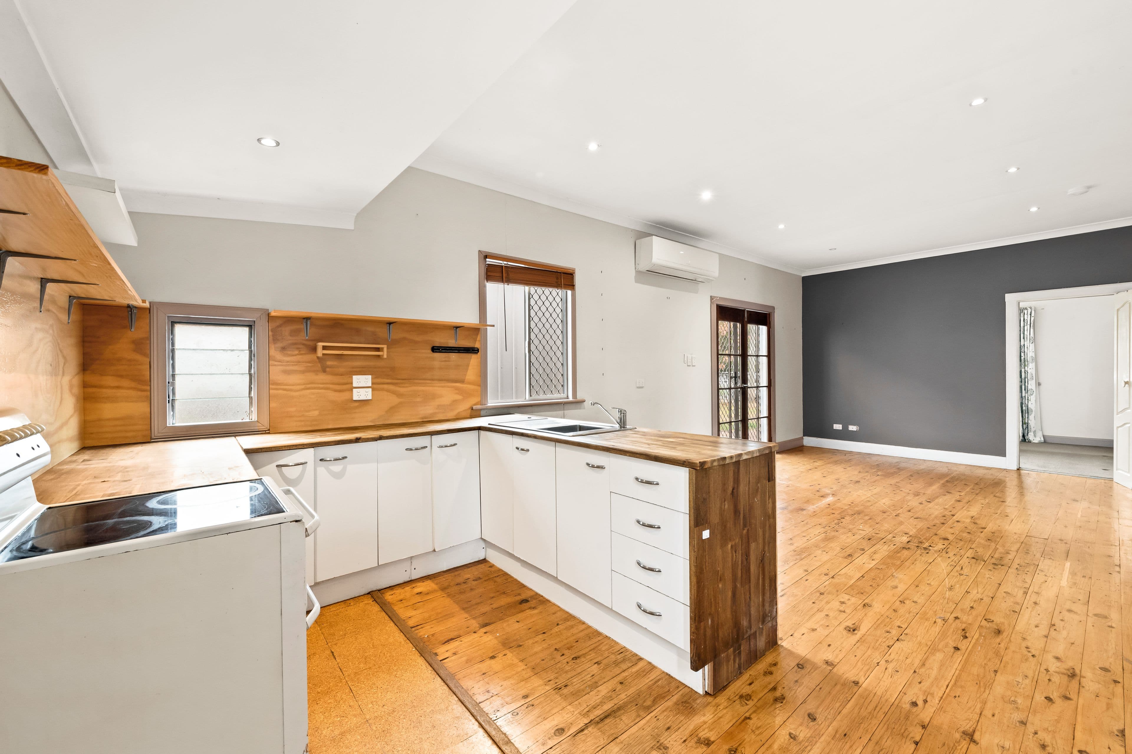 68 Gordon Avenue, Newtown QLD 4350, Newtown - Thumbnail 3