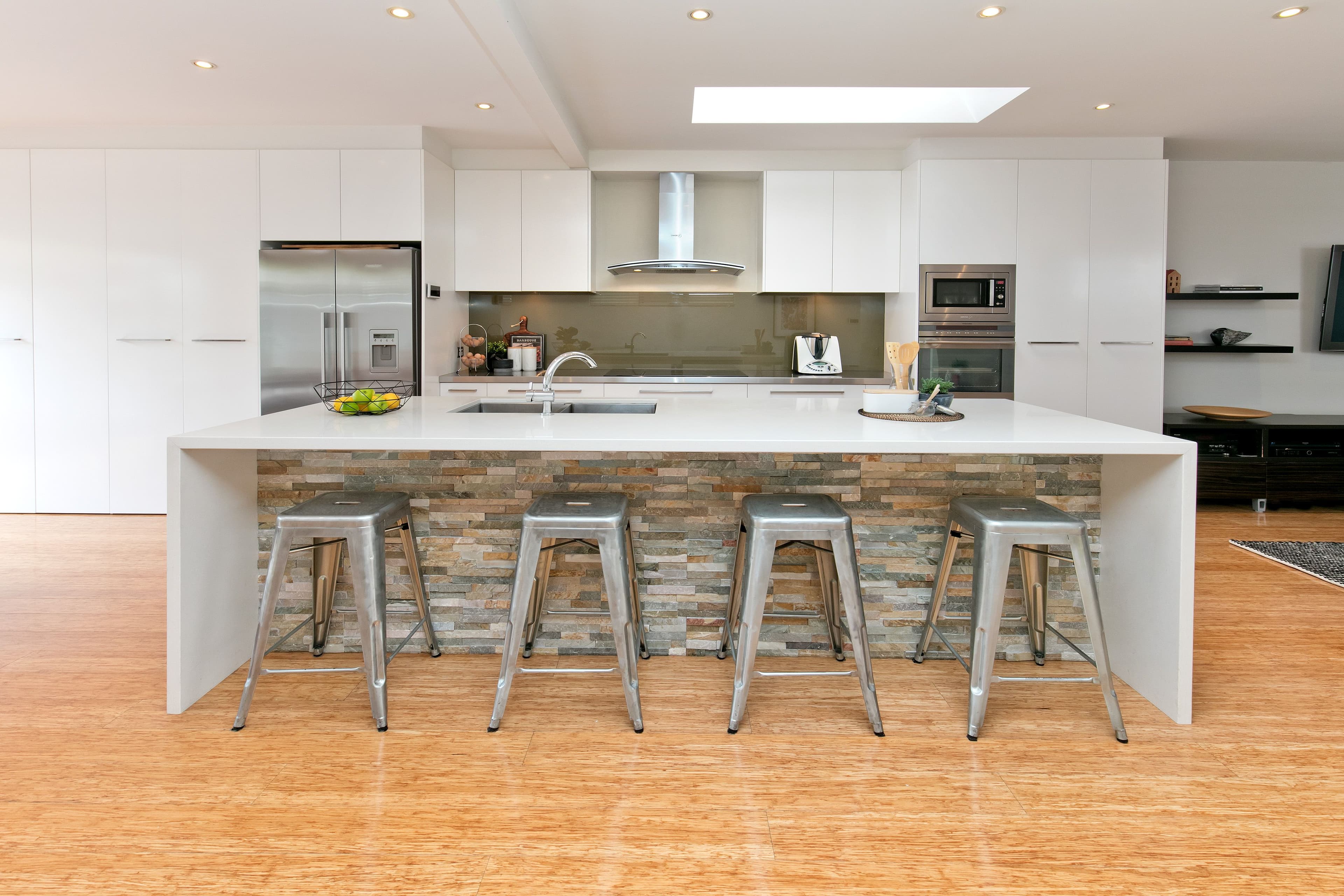 34 Harden Avenue, Northbridge - Thumbnail 2