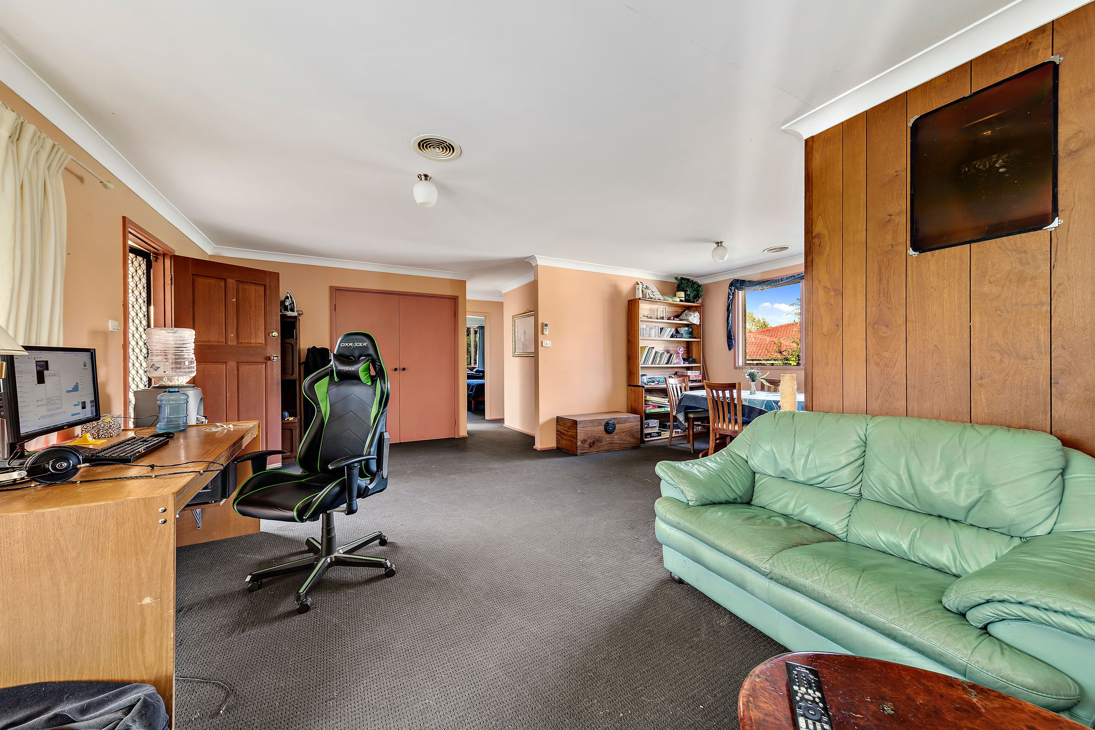 222 Osburn Drive, Macgregor ACT 2615, Macgregor - Thumbnail 4