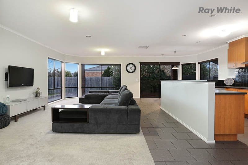 14 Dunfermline Way, Point Cook VIC 3030, Point Cook - Thumbnail 8