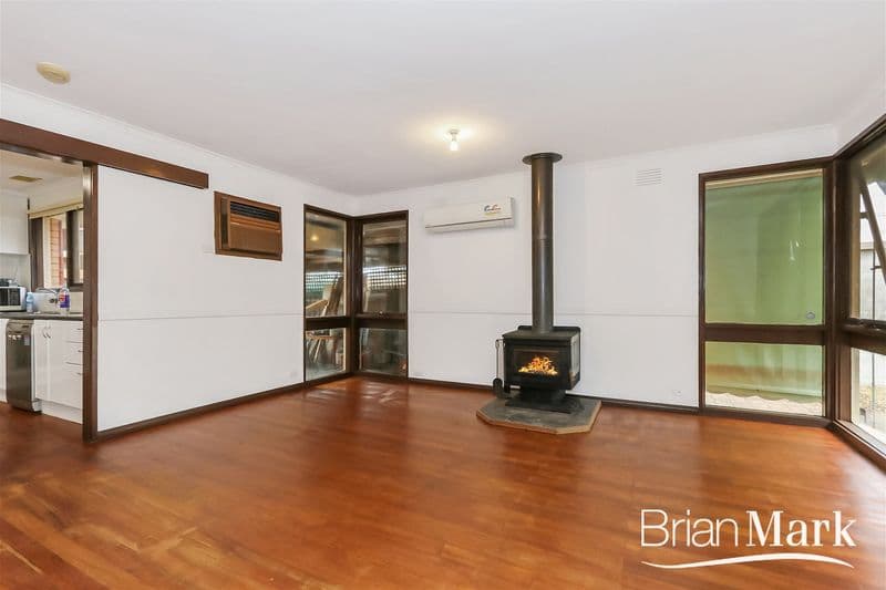 25 Milton Drive, Wyndham Vale - Thumbnail 3