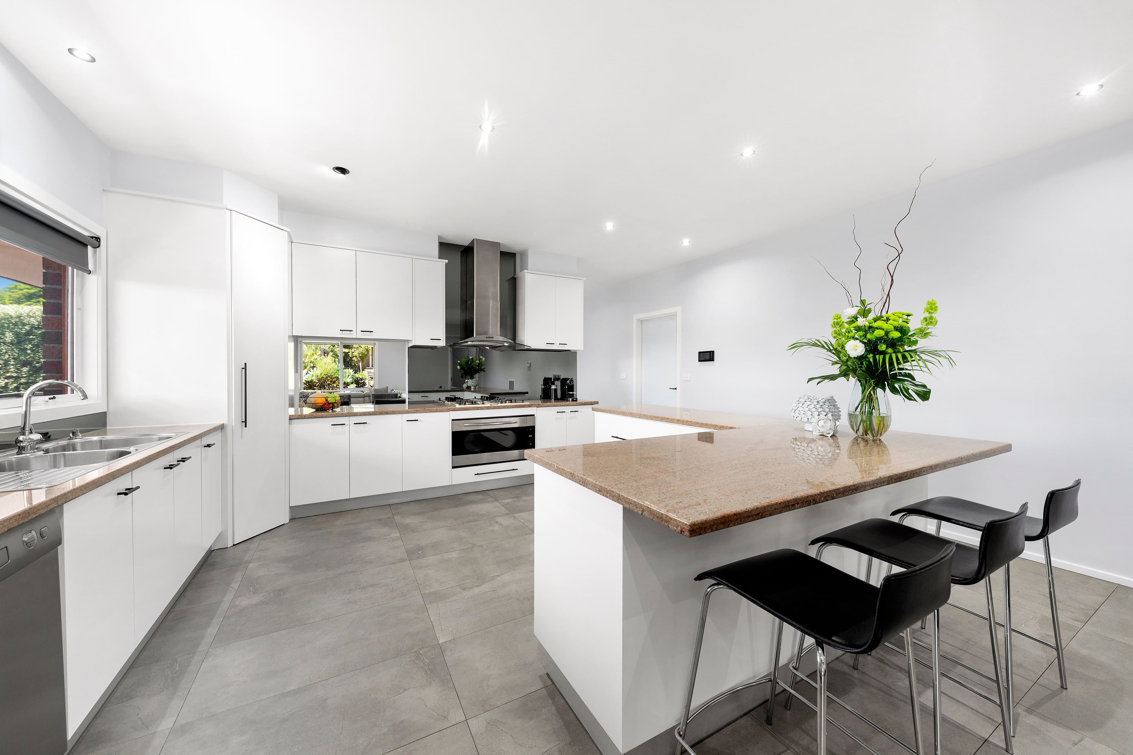 13 Suerulla Court, Rowville VIC 3178, Rowville - Thumbnail 3