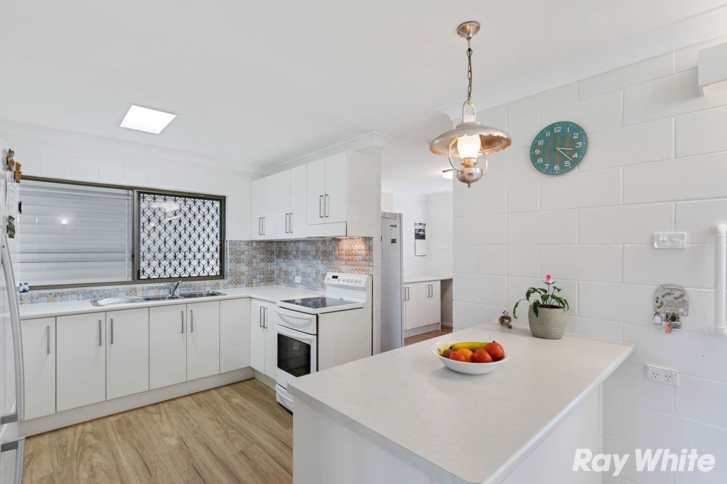 3 Cassia Street, Burrum Heads QLD 4659, Burrum Heads - Thumbnail 4