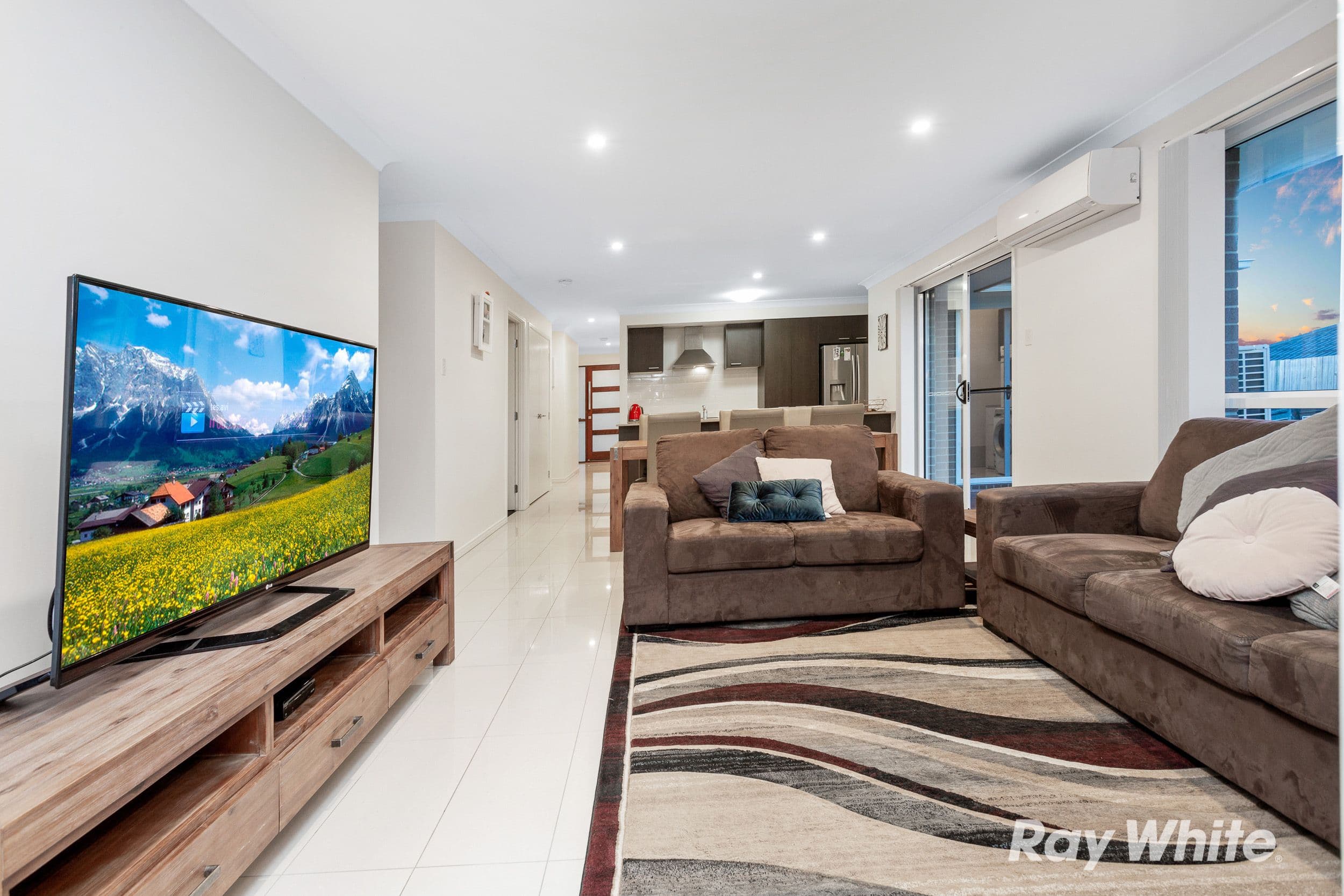 82 Skyblue Circuit, Yarrabilba QLD 4207, Yarrabilba - Thumbnail 2