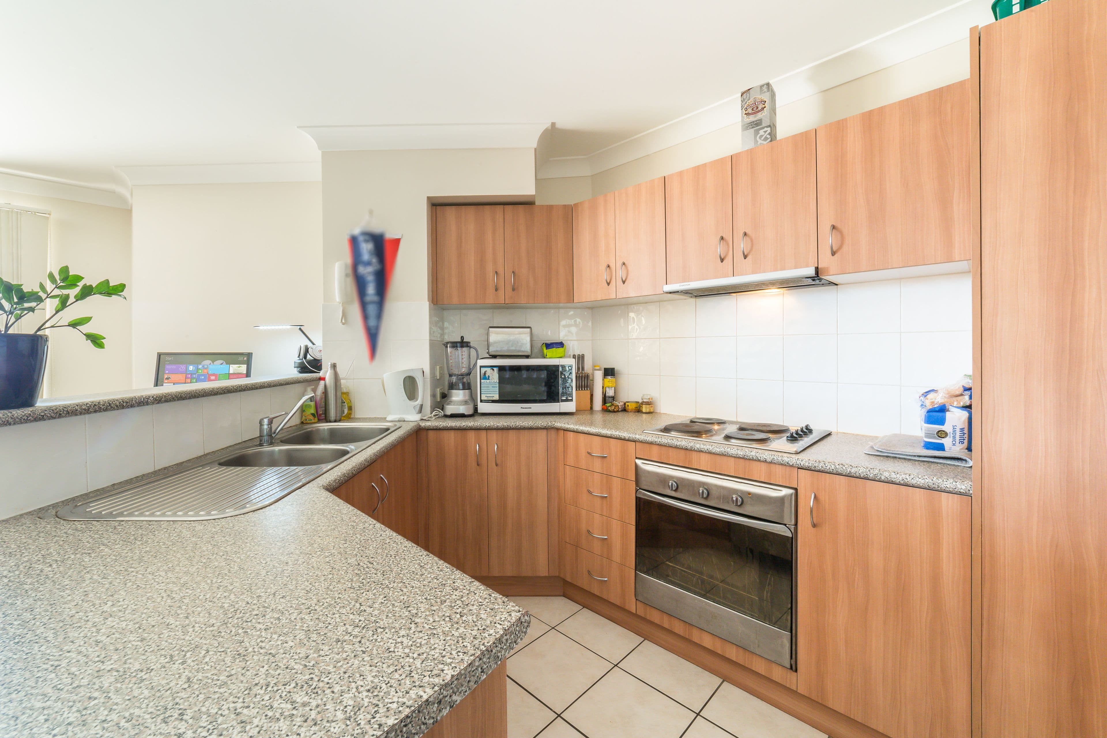 8 'Parkside On Whitby', Whitby Street, Southport QLD 4215, Southport - Thumbnail 3