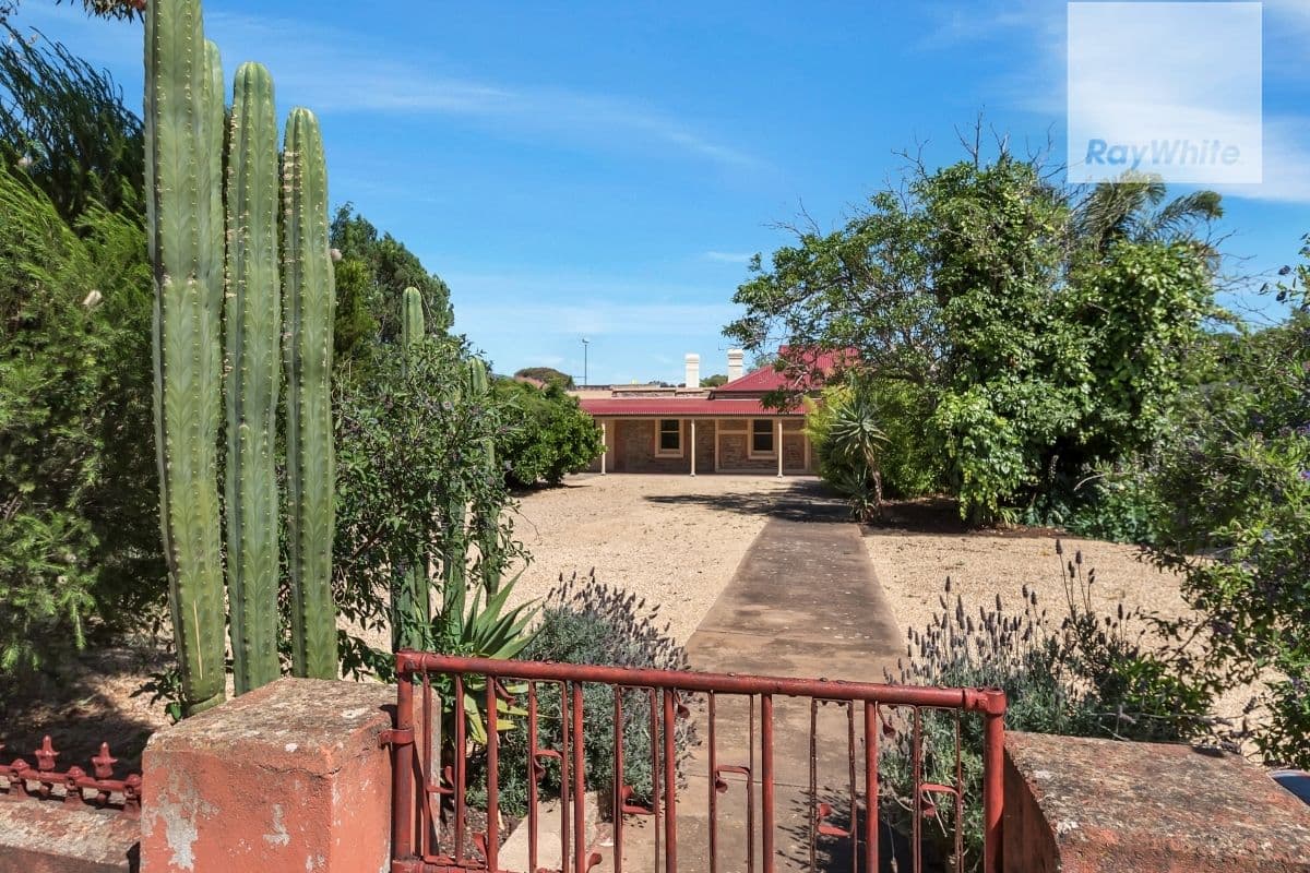 25 Fourth Street, Gawler South SA 5118, Gawler South - Thumbnail 4
