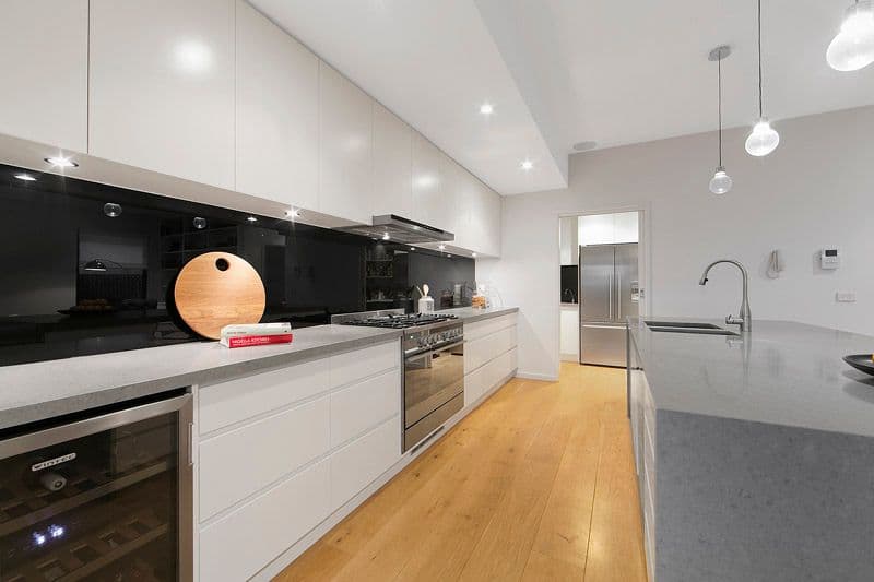 61 Kangaroo Road, MURRUMBEENA VIC 3163, Murrumbeena - Thumbnail 4