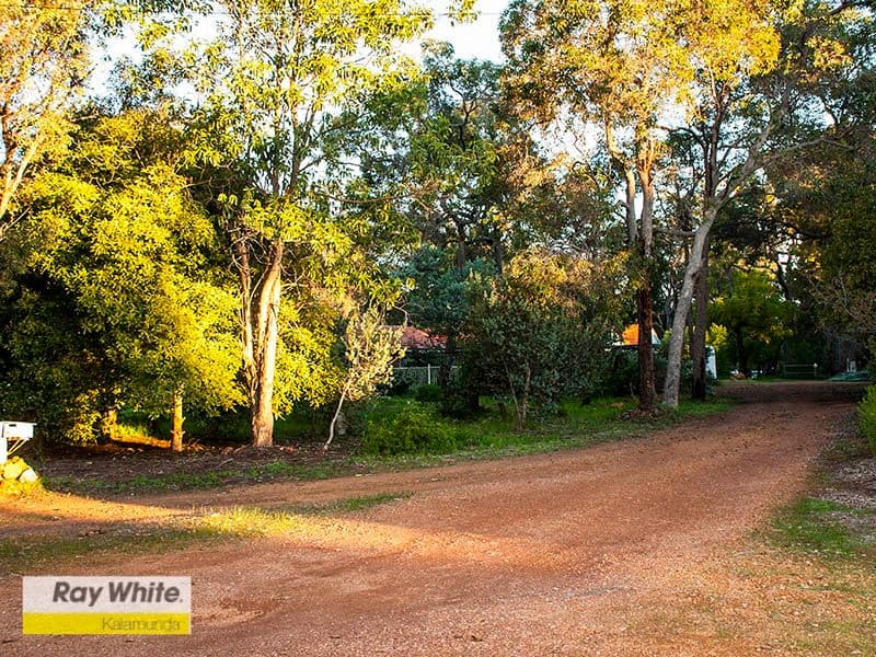 25 Connor Road, Lesmurdie WA 6076, Lesmurdie - Thumbnail 2