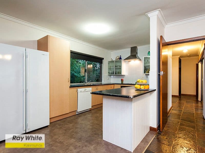 25 Connor Road, Lesmurdie WA 6076, Lesmurdie - Thumbnail 7