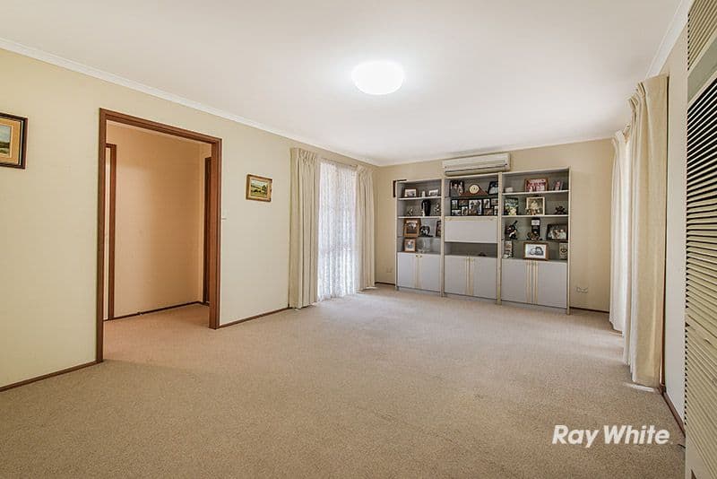 10 Conferta Court, Cranbourne West VIC 3977, Cranbourne West - Thumbnail 2