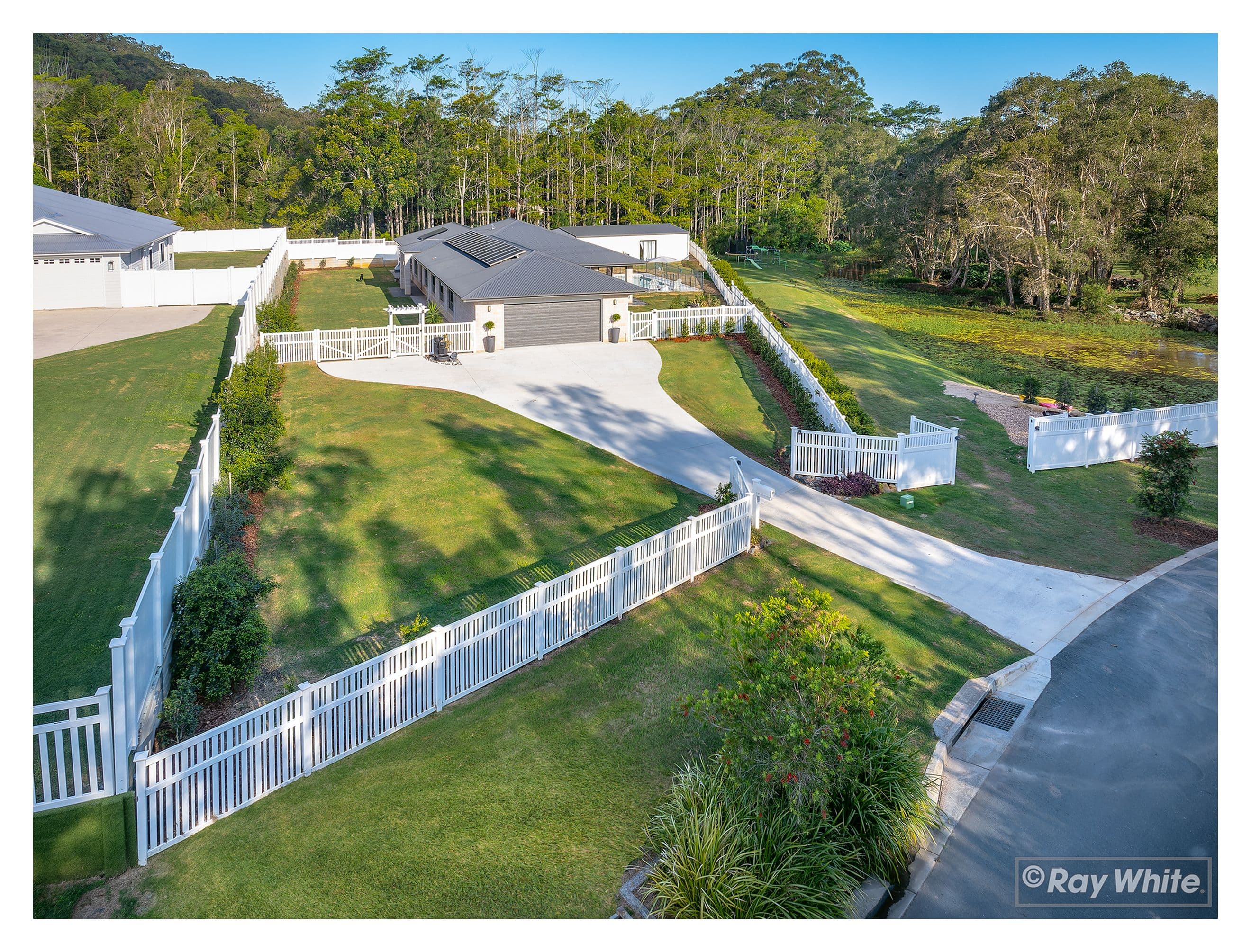 10 Mountain Breeze Place, Beerwah QLD 4519, Beerwah - Thumbnail 2