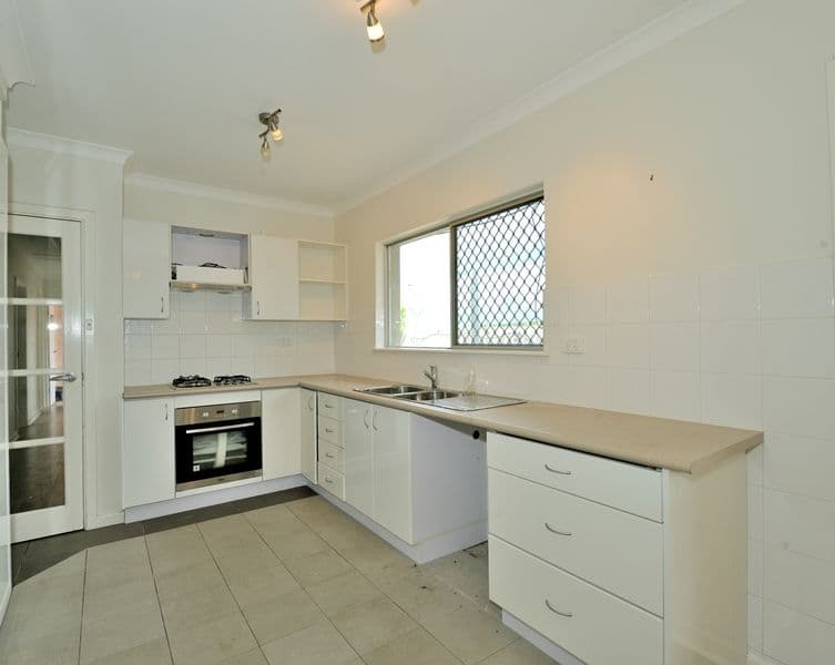 19 Dent Court, ORELIA WA 6167, Orelia - Thumbnail 8