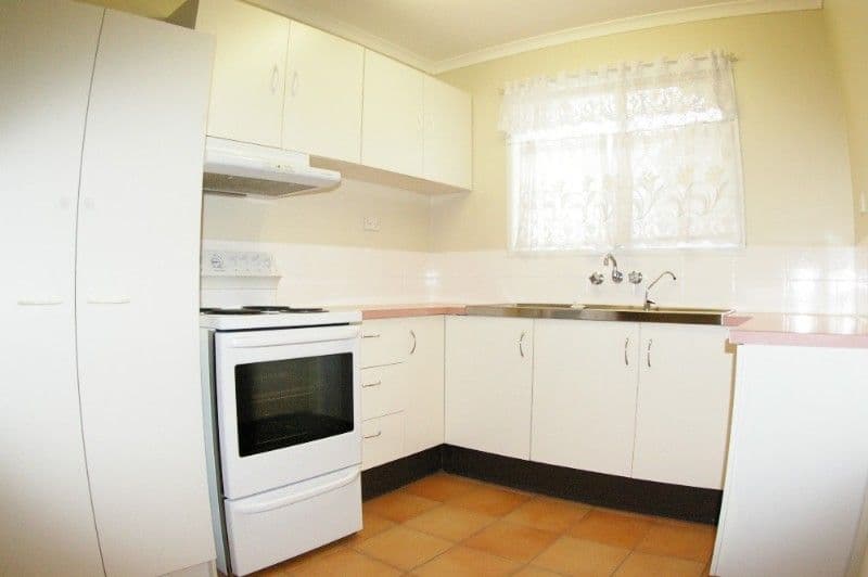 8 Finch Court, DECEPTION BAY QLD 4508, Deception Bay - Thumbnail 7