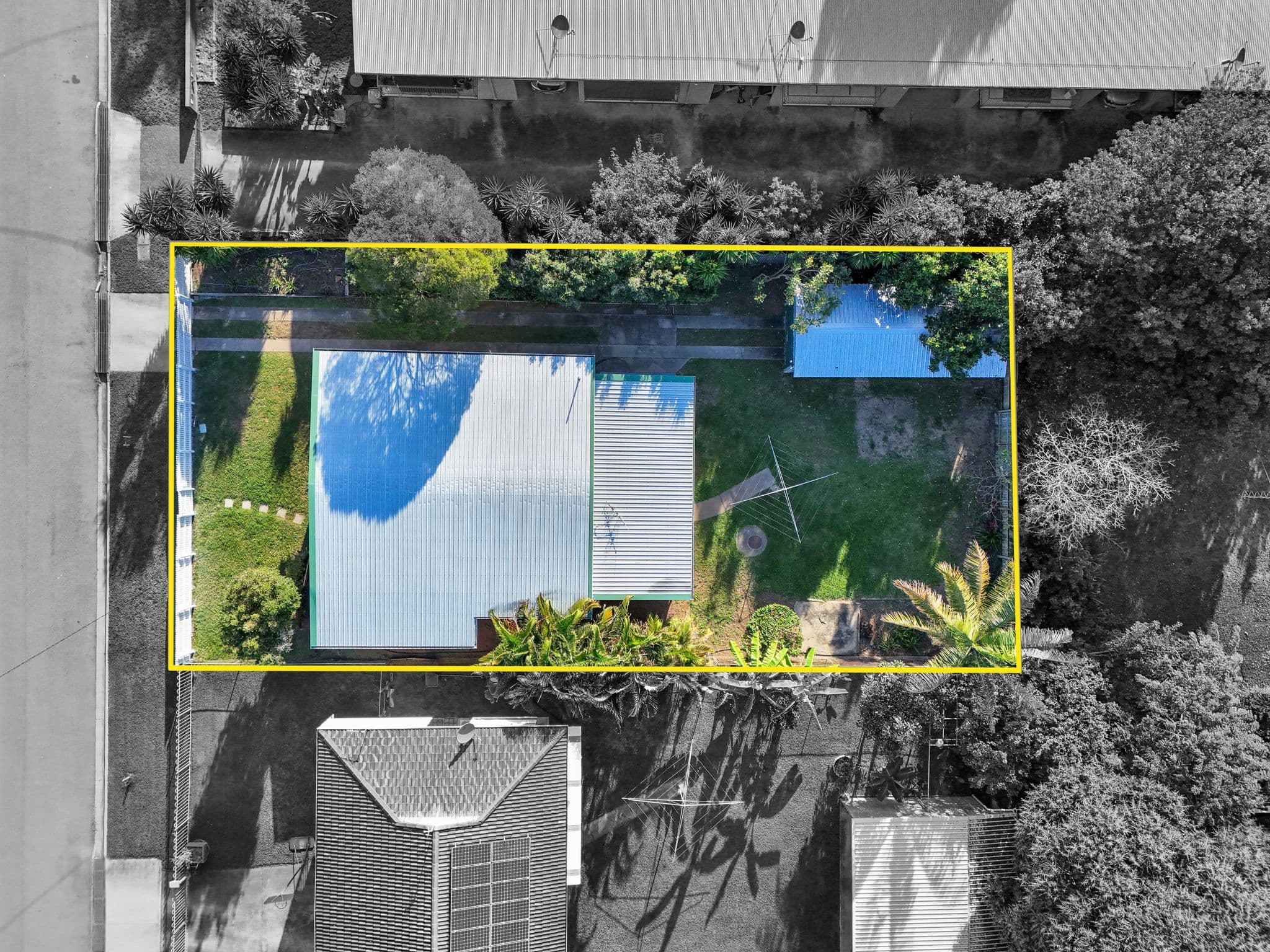 21 Surrey Street, Hyde Park QLD 4812, Hyde Park - Thumbnail 2