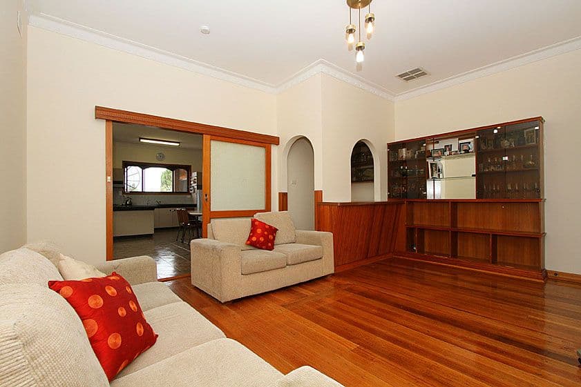 39 Crispe Street, RESERVOIR VIC 3073, Reservoir - Thumbnail 2
