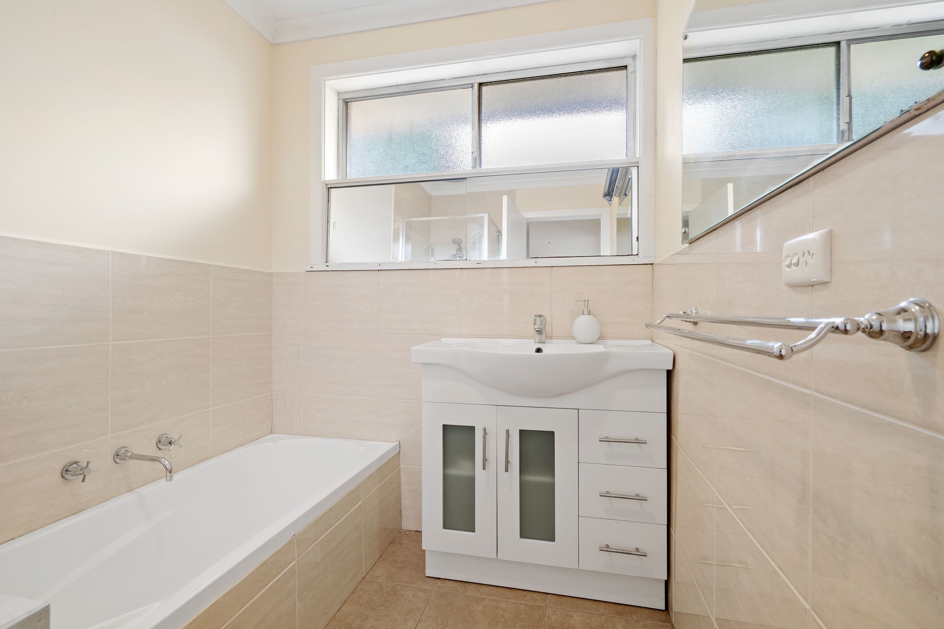 11 Windsor Crescent, Bundoora VIC 3083, Bundoora - Thumbnail 6