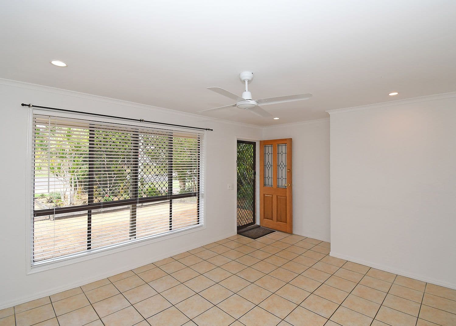 2 Bruce Street, Torquay QLD 4655, Torquay - Thumbnail 6