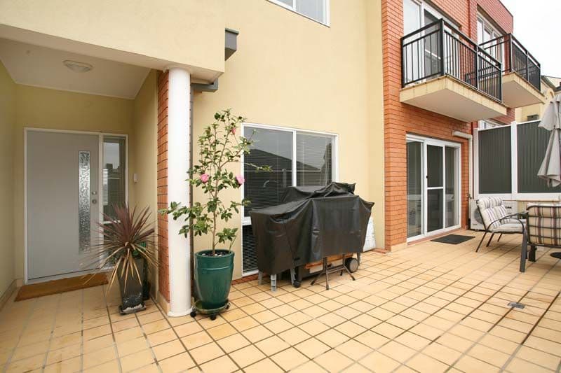 18   Tulloch Grove, GLEN WAVERLEY VIC 3150, Glen Waverley - Thumbnail 6