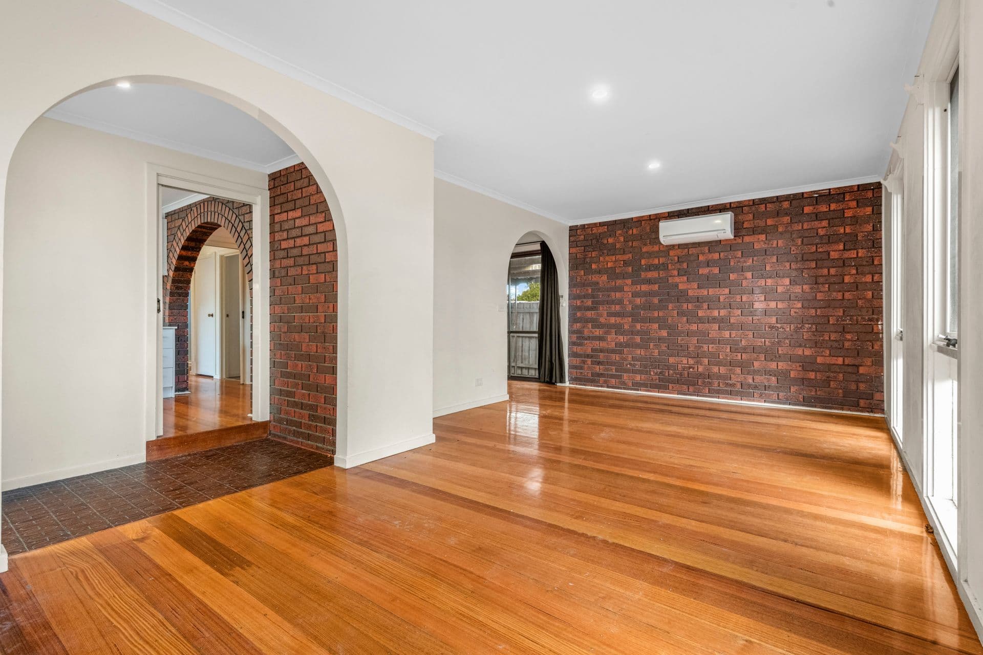 22 Bourke Road, Melton South VIC 3338, Melton South - Thumbnail 3