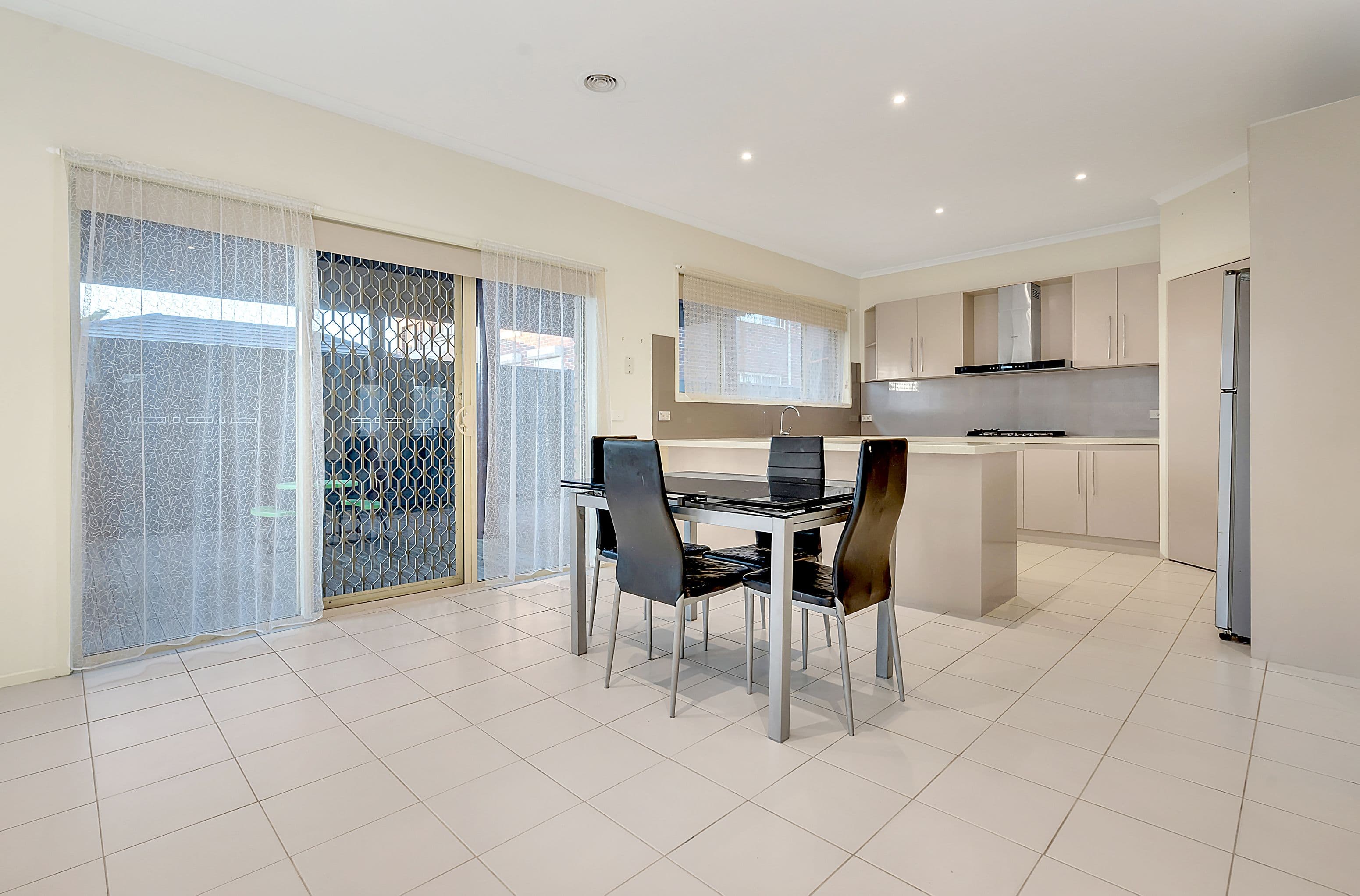 1 De Garis Lane, Roxburgh Park VIC 3064, Roxburgh Park - Thumbnail 8