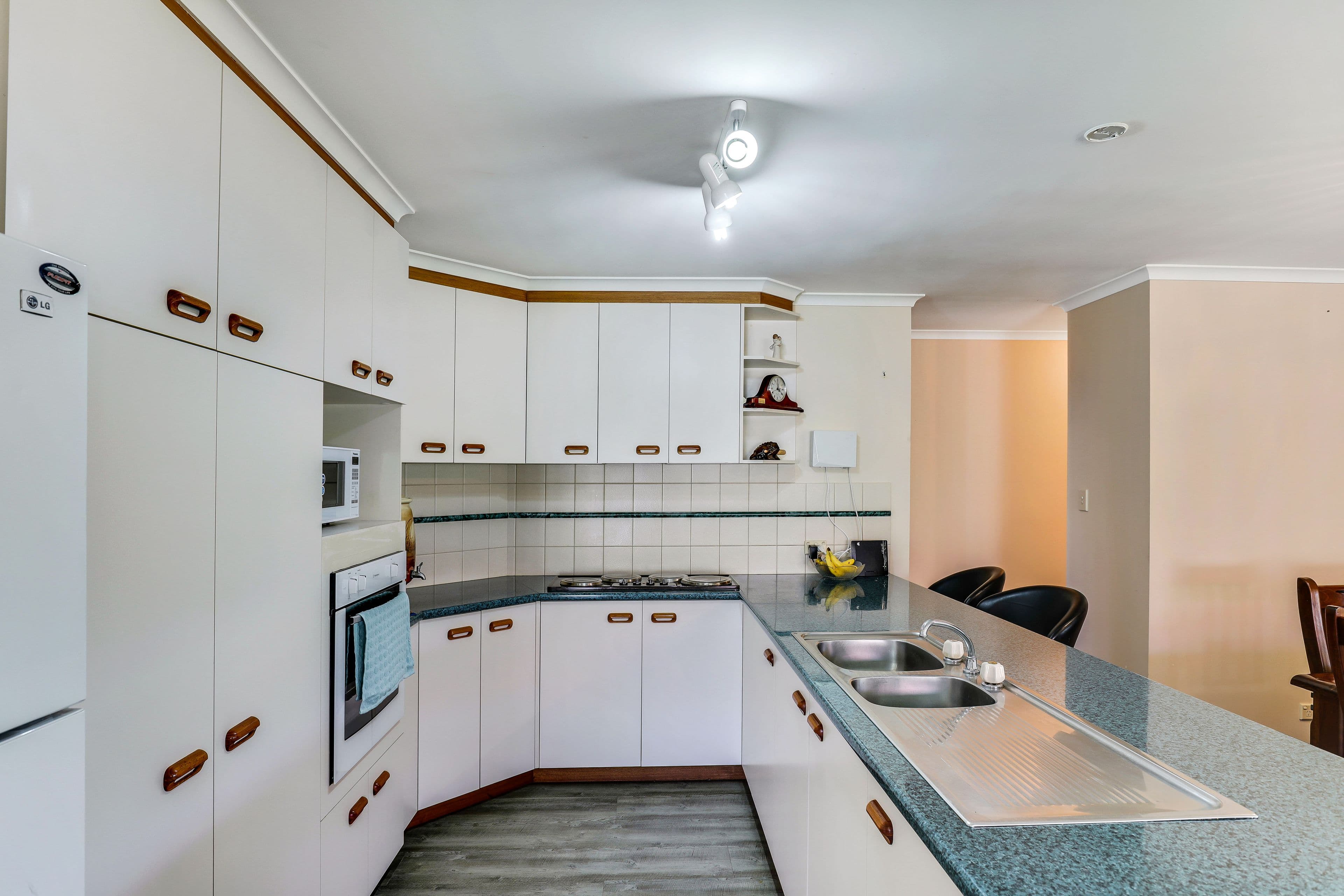 7 Freyling Court, Kearneys Spring QLD 4350, Kearneys Spring - Thumbnail 4