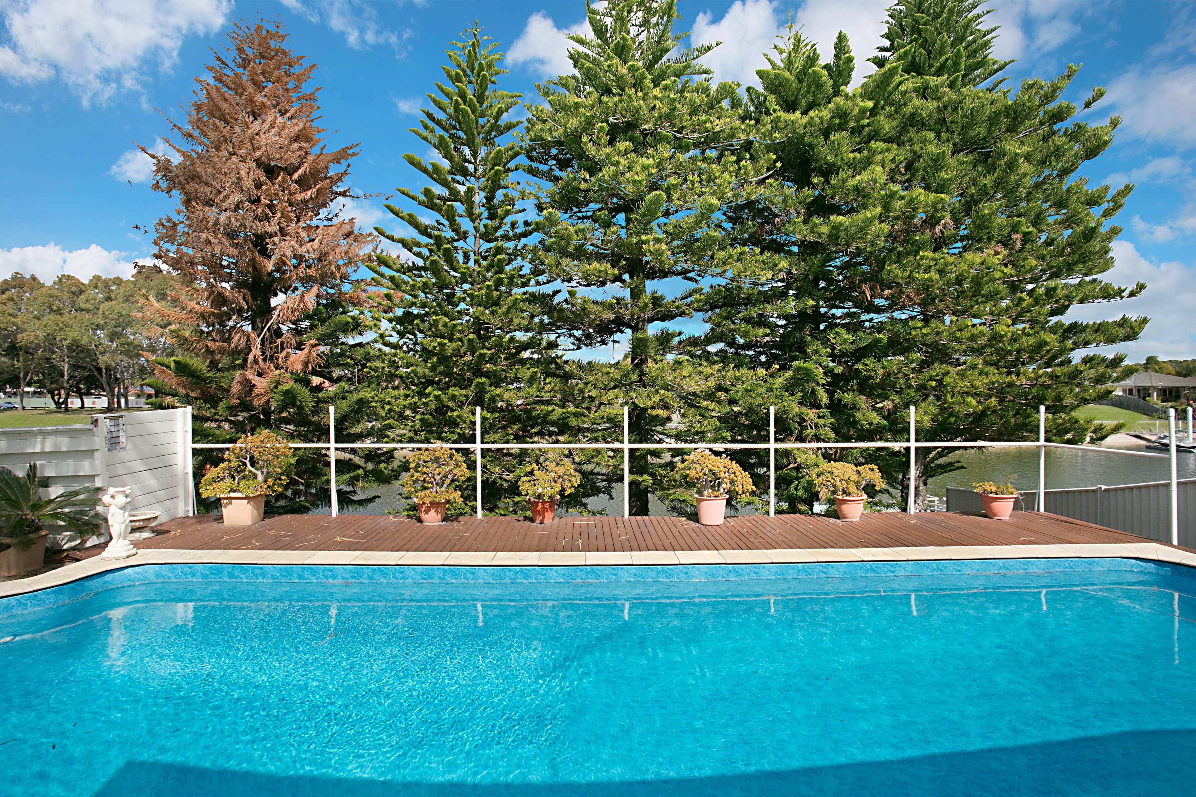 10 Bight Court, Mermaid Waters QLD 4218, Mermaid Waters - Thumbnail 4