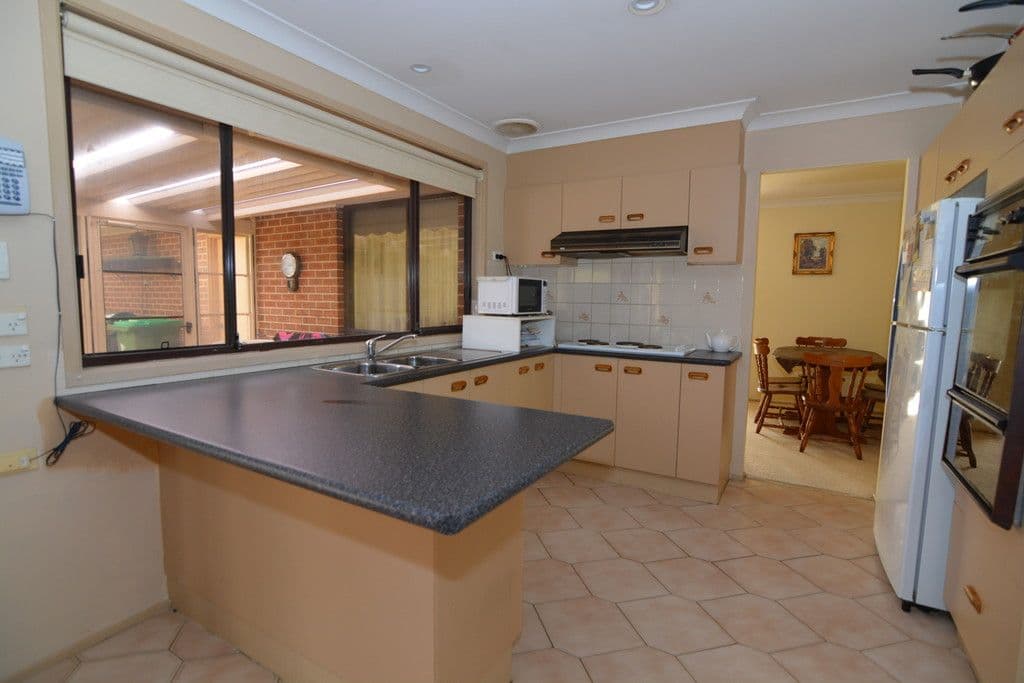 24 Highland Road, Green Point - Thumbnail 2