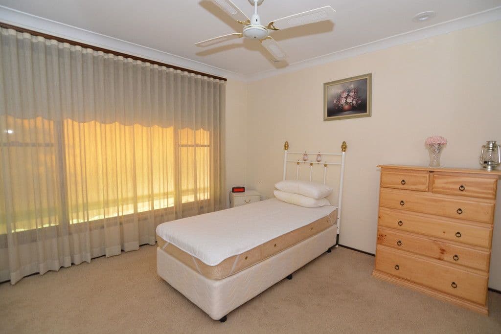 24 Highland Road, Green Point - Thumbnail 6